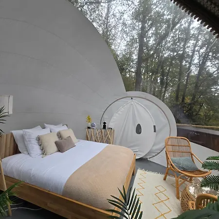 La Bulle Perchee De Chantilly Luxe tent