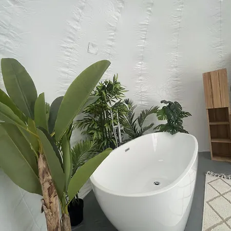 Luxe tent La Bulle Perchee De Chantilly *